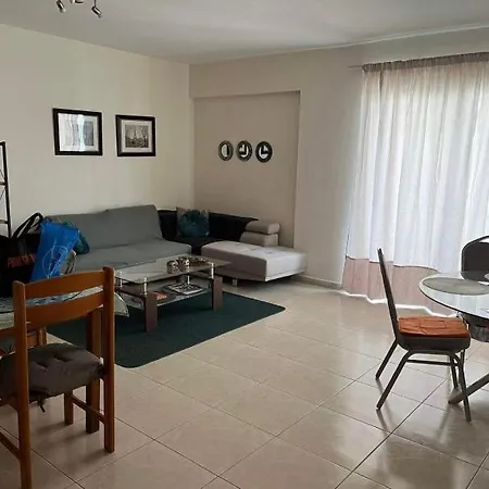 Appartement Bright One Bedroom In Area
